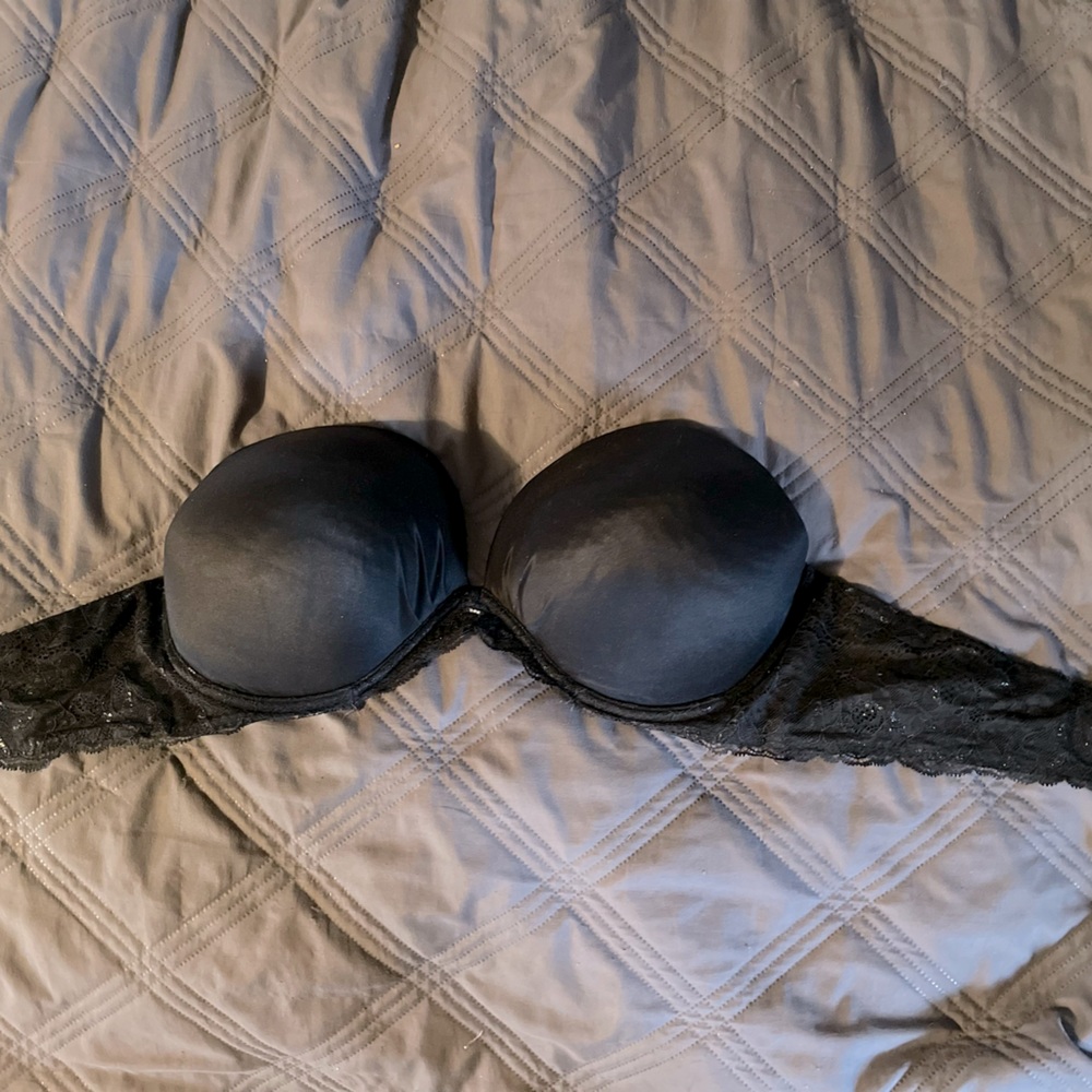 Victorias Secret Black Strapless 38DD